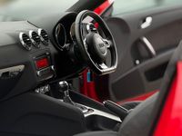 Used Audi TT S-Line 211 HP (155 kW) 2012 Red Coupe