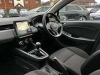 New Renault Clio V 90 HP (66 kW) 2025 Hatchback