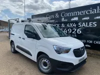 Used Vauxhall Combo 100 HP (73 kW) 2019 White MPV