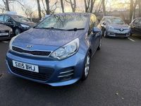 Używany Kia Rio 84 KM (61 kW) 2015 Niebieski Hatchback