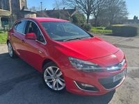 Used Vauxhall Astra SRi 140 HP (102 kW) 2014 Red Hatchback