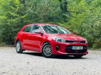 Used Kia Rio 2017 Red Hatchback