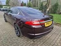 Second-hand Jaguar XF Premium Luxury 190 CP (139 kW) 2011 Roșu Berlinǎ
