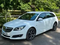 Used Vauxhall Insignia Edition 163 HP (119 kW) 2014 White Estate