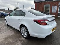 Used Vauxhall Insignia SRi 2015 White Hatchback