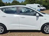 Used Hyundai i10 SE 2018 White Hatchback