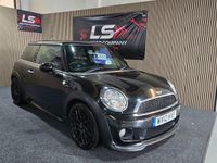 Begagnad Mini Cooper D Hatch 2012 Svart Halvkombi
