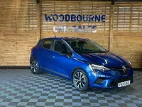 Used Renault Clio V Evolution 90 HP (66 kW) 2023 Blue Hatchback