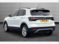 Used VW T-Cross Active 110 HP (80 kW) 2022 Pure white SUV