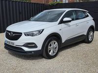 Used Vauxhall Grandland X S 130 HP (95 kW) 2018 White SUV