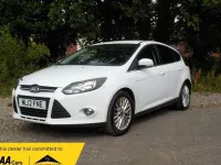 Used Ford Focus Zetec 125 HP (91 kW) 2012 White Hatchback