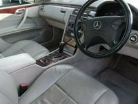 Used Mercedes E240 Classic 2000 Sedan