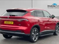 Usado MG HS SE 299 CV (219 kW) 2025 Rojo SUV