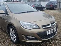Used Vauxhall Astra SRi 165 HP (121 kW) 2013 Bronze Estate