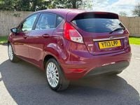 Usado Ford Fiesta Titanium 2013 Vermelho Citadino