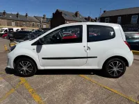 Used Renault Twingo Expression 2011 White Hatchback