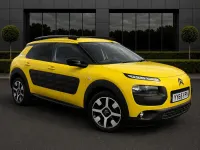 Used Citroën C4 Cactus Flair 82 HP (60 kW) 2016 Yellow Hatchback