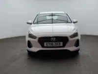 Used Hyundai i30 SE 120 HP (88 kW) 2018 White Hatchback