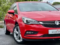 Used Vauxhall Astra SRi 150 HP (110 kW) 2017 Red Hatchback