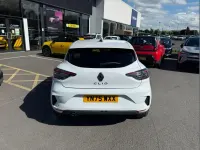 Used Renault Clio Techno 90 HP (66 kW) 2025 White Hatchback