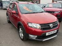 Used Dacia Sandero Ambiance 90 HP (66 kW) 2014 Red Hatchback