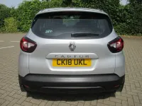 Used Renault Captur Dynamique 90 HP (66 kW) 2018 Silver SUV