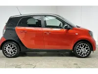 Used Smart ForFour Electric Drive Exclusive 60 kW (82 HP) 2022 Cadmium red Hatchback