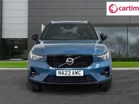 Usado Volvo XC40 Plus 2023 Azul SUV