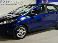 Usado Ford Fiesta Zetec 2017 Azul Utilitario