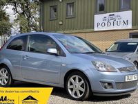 Used Ford Fiesta Zetec 74 HP (54 kW) 2007 Blue Hatchback
