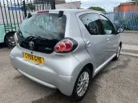 Used Toyota Aygo Platinum 68 HP (50 kW) 2010 Silver Hatchback