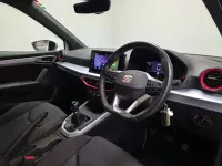 Used Seat Arona FR 113 HP (83 kW) 2024 White SUV