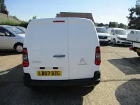 Used Citroën Berlingo 75 HP (55 kW) 2017 White MPV