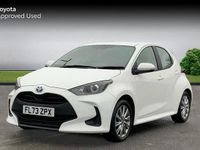 Used Toyota Yaris Hybrid 116 HP (85 kW) 2023 Pure white Hatchback