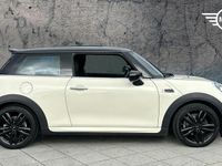 Used Mini Cooper Hatch 134 HP (98 kW) 2019 White Hatchback
