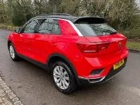 Used VW T-Roc SE 115 HP (84 kW) 2018 Red SUV