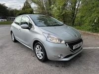 Begagnad Peugeot 208 Active 82 HK (60 kW) 2015 Silver Halvkombi