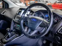 Używany Ford Focus Titanium 125 KM (91 kW) 2017 Czerwony Kombi