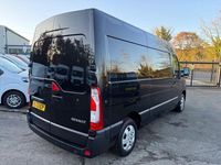 Used Renault Master Business 135 HP (99 kW) 2023 Black MPV