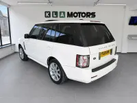 Used Land Rover Range Rover Vogue 271 HP (199 kW) 2010 White SUV