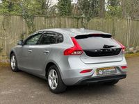 Used Volvo V40 115 HP (84 kW) 2014 Silver Hatchback