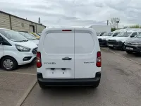 Novo Citroën Berlingo 100 HP (73 kW) 2025 Branco Monovolume