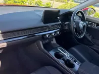 Begagnad Honda Civic Elegance 184 HK (135 kW) 2024 Röd Halvkombi