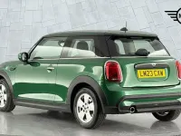 Used Mini Cooper Classic 134 HP (98 kW) 2023 Green Hatchback