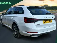 Used Skoda Superb SportlinePlus 196 HP (144 kW) 2023 White Estate