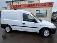 Used Vauxhall Combo 75 HP (55 kW) 2011 White MPV