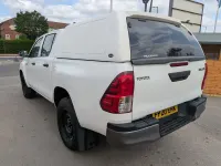 Used Toyota HiLux Active 150 HP (110 kW) 2020 White Pickup