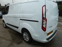 Used Ford Transit Custom Limited 130 HP (95 kW) 2022 White Van