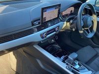 Used Audi A4 S-Line 201 HP (147 kW) 2023 White Estate