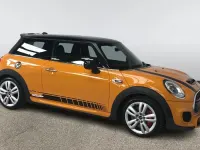 Używany Mini John Cooper Works 231 KM (169 kW) 2017 Pomarańczowy Hatchback